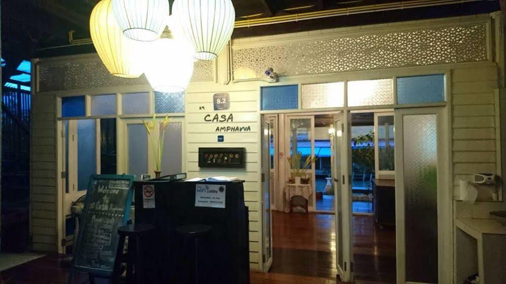 At Casa Guesthouse Amphawa Exterior photo